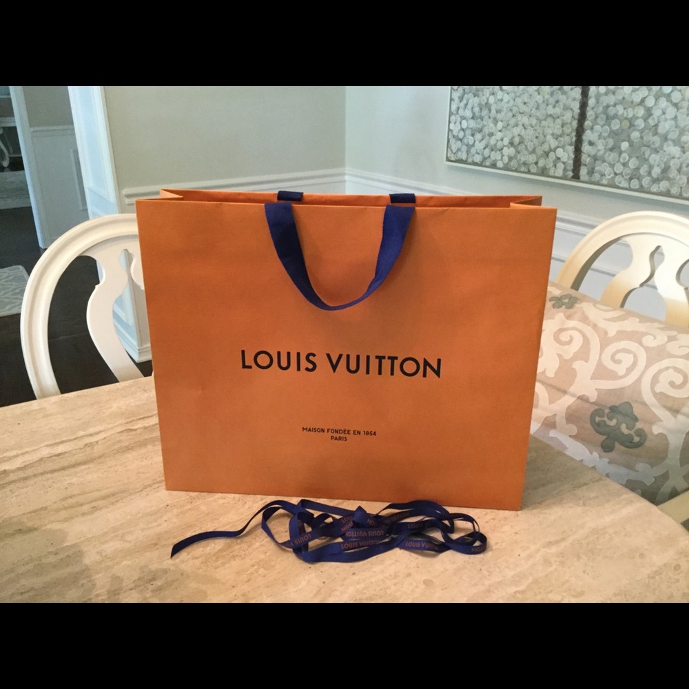 Large Louis Vuitton shopping bag